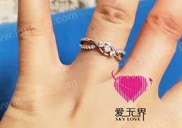 大连女士收订婚戒指，晒出独一无二的幸福